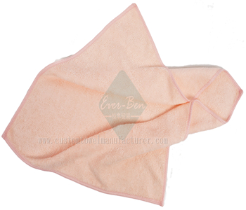 China Custom microfiber blue window cleaning cloths Factory Bulk Bespoke Pink Microfiber Fast Drying Car Washing Towel Cleaning Rags Supplier